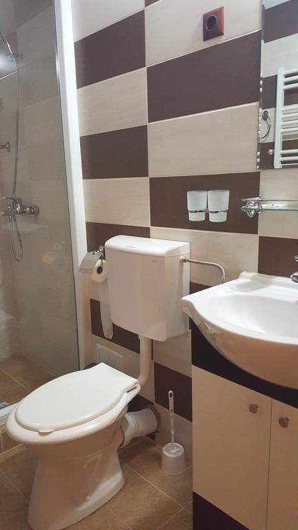 Casa Alex Hotel Targu Jiu Room photo
